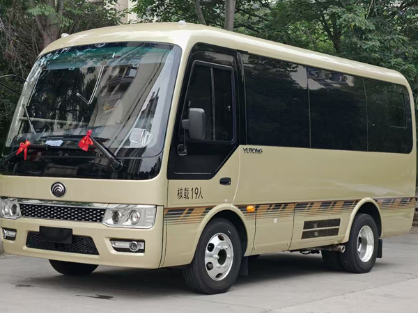 Yutong Coaster 19-seater minibus